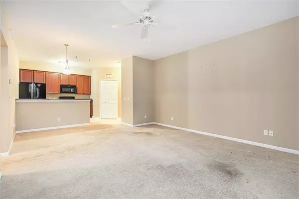 Ann Arbor, MI 48103,1041 E Summerfield Glen