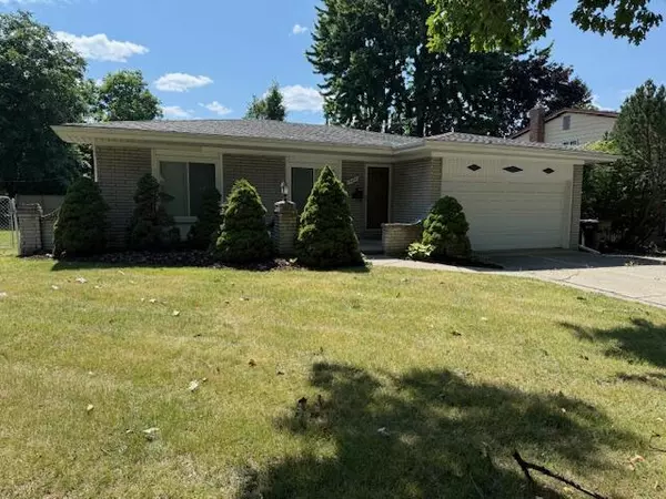 14650 Edshire Drive, Sterling Heights, MI 48312