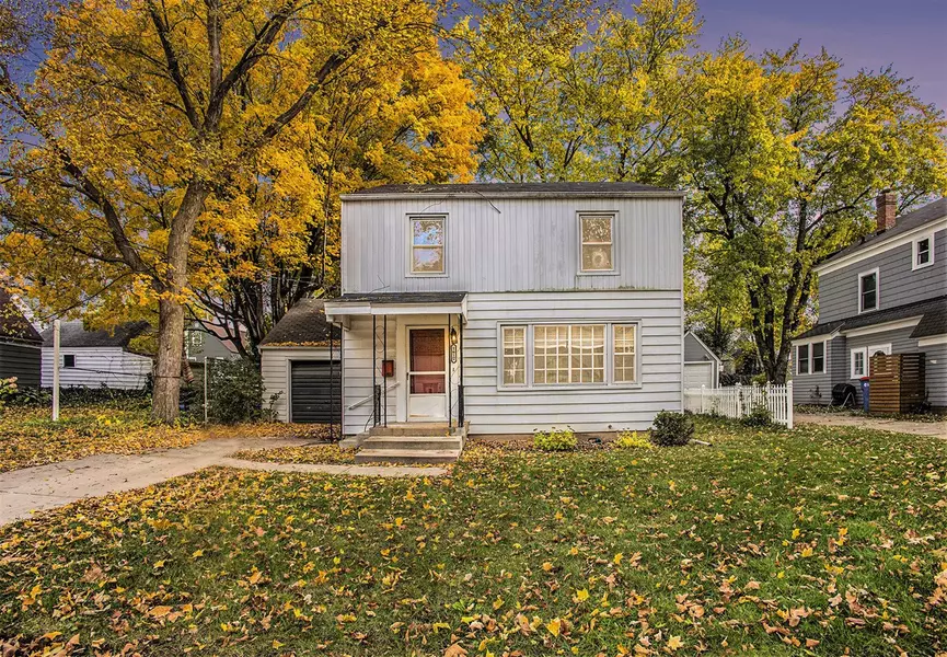 1612 Margaret Avenue, Grand Rapids, MI 49507-2230