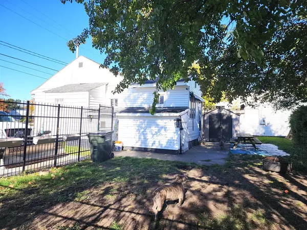 Muskegon, MI 49442-5855,1616 S Getty Street