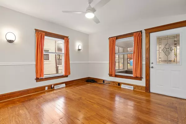 Jackson, MI 49201-2008,738 W Franklin Street