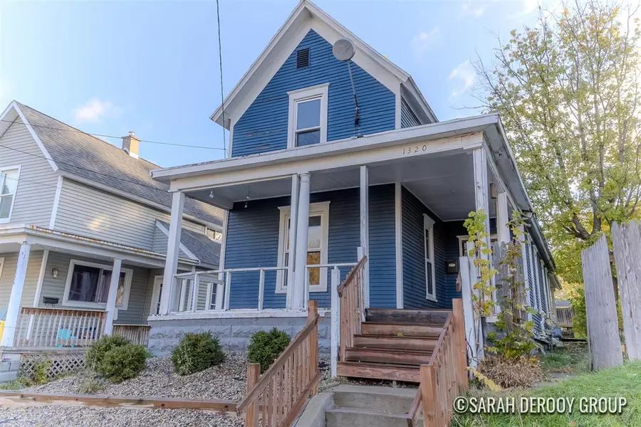 1320 Lafayette Avenue, Grand Rapids, MI 49505-5044