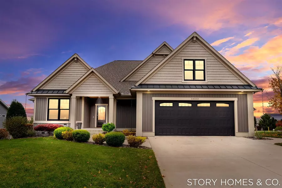 5833 Nelson Drive, Hudsonville, MI 49426-7582