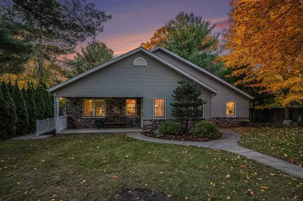 2932 S 3rd Street, Niles, MI 49120