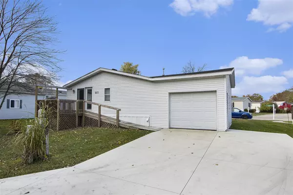 6673 Pamela Court, Kalamazoo, MI 49009-9496