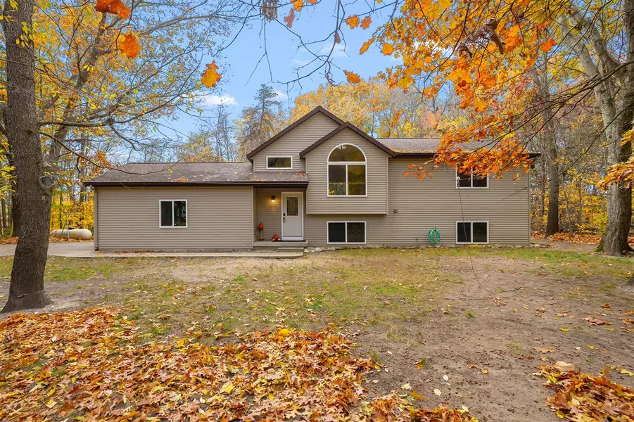 25147 Chaty Lane, Gobles, MI 49055