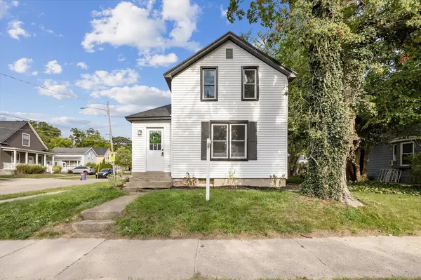 100 Dwight Avenue, Grand Rapids, MI 49506-1445