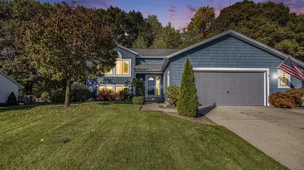 1061 Legacy Drive, Comstock Park, MI 49321