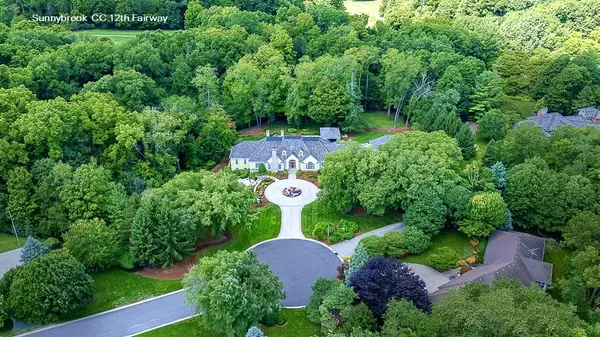 Grandville, MI 49418-3238,6029 Hillsborough Court