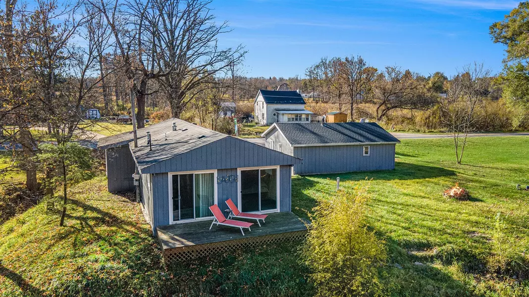 1464 E Center Road, Hastings, MI 49058-9106