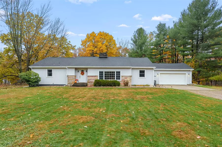 11944 E D Avenue, Richland, MI 49083-9607