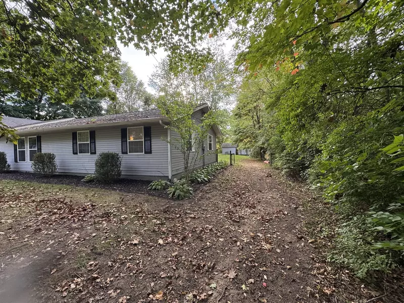 1230 Thomson Road, Niles, MI 49120