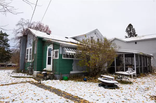 Marshall, MI 49068-1835,402 S Madison Street