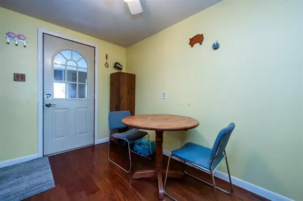 Coloma, MI 49038-9455,4688 Pier Road