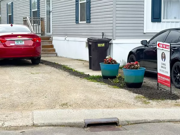 Wyoming, MI 49509,5220 Village Drive