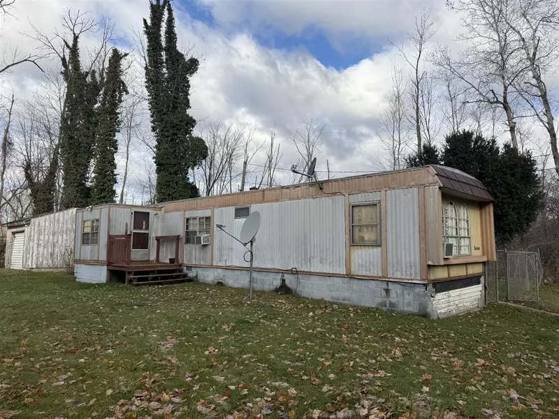 393 W Lever Road, Hart, MI 49420-8128