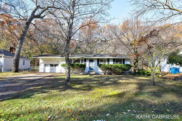 14653 154th Avenue, Grand Haven, MI 49417