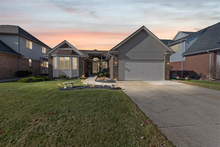 24688 Emily Drive, Trenton, MI 48183-5421