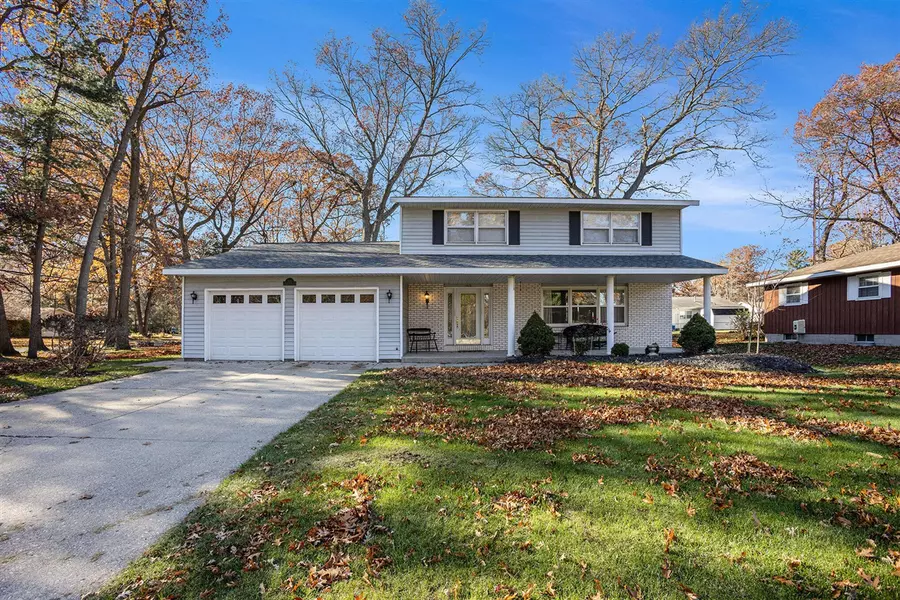 1015 Lancelot Drive, Muskegon, MI 49445-2051