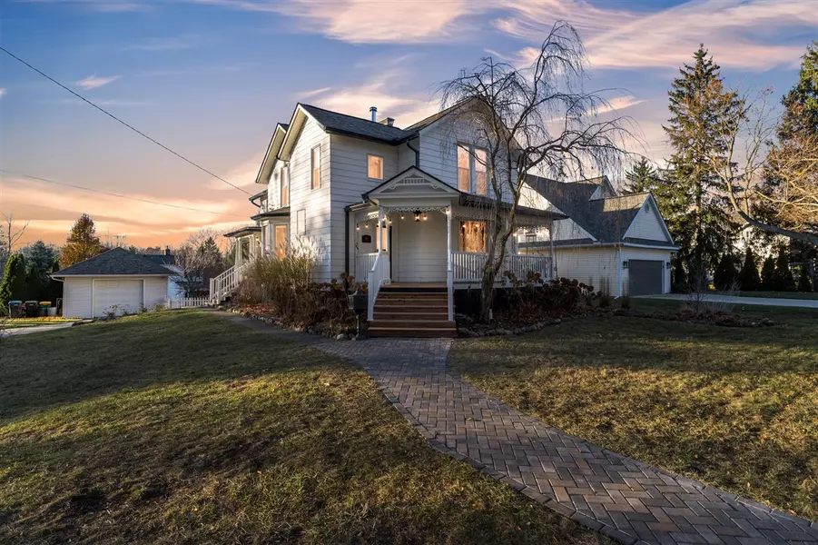 604 N State Street, Howell, MI 48843-1837