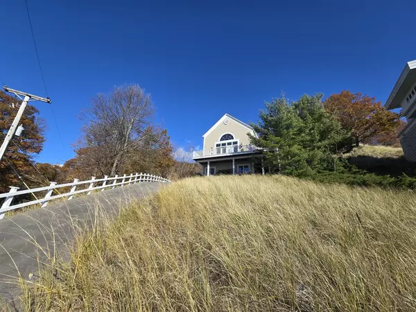 Spring Lake, MI 49456,17778 North Shore Estates Road