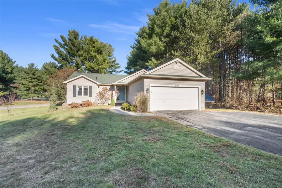 4528 Spinnaker Lane, Pleasant Lake, MI 49272-9624