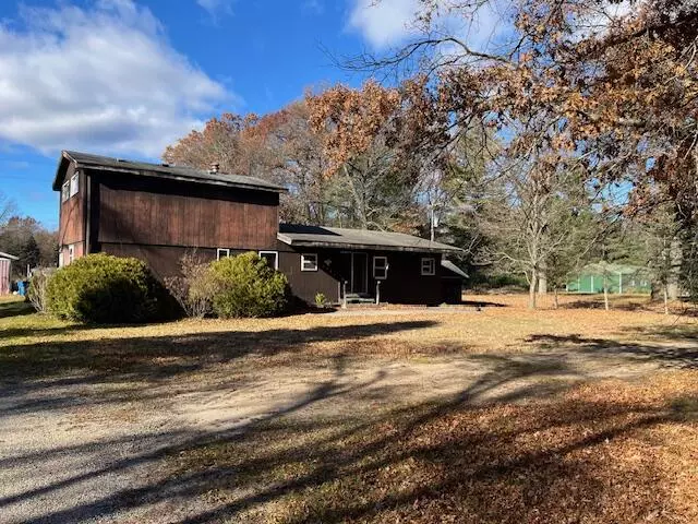 8799 Garbow Road, Howard City, MI 49329-9565