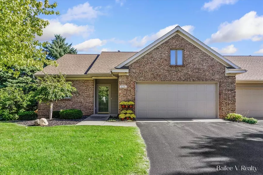 6356 Livingston Court, Hudsonville, MI 49426-8736