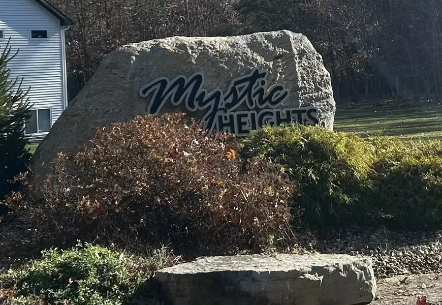 10711 Mystic Heights Trail, Mattawan, MI 49071-9670