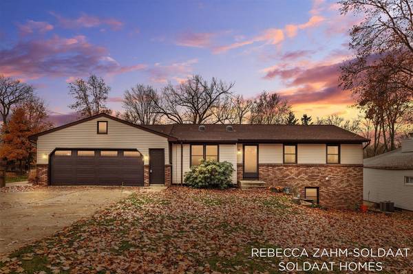 2370 Kent Boulevard, Grand Rapids, MI 49503-3930