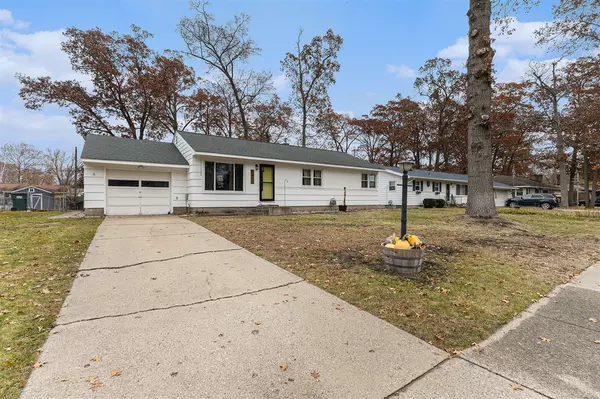 Norton Shores, MI 49441-3734,1674 Columbus Avenue