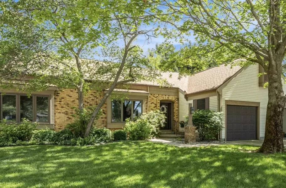 17652 Woodbridge Road, Spring Lake, MI 49456-9442