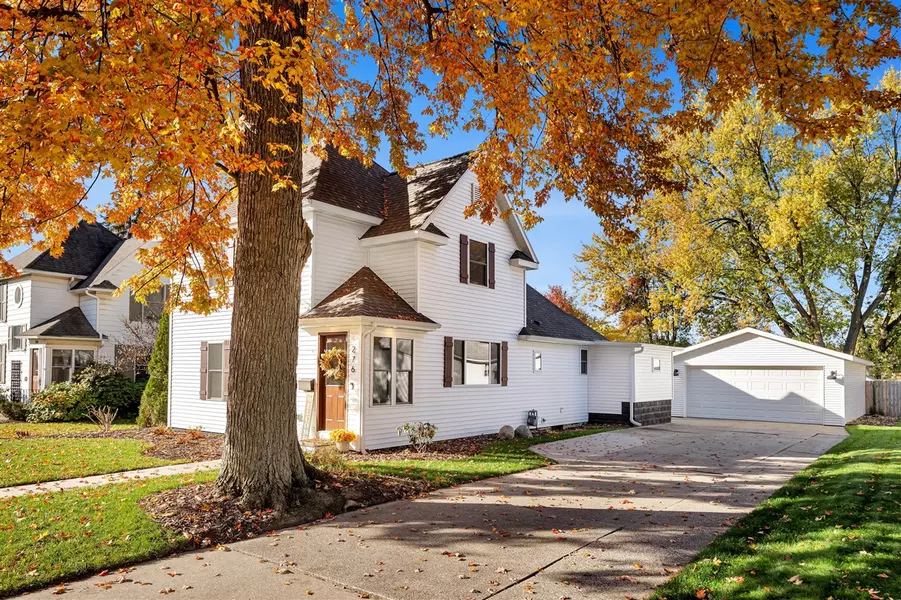 276 S Maple Street, Zeeland, MI 49464-1914