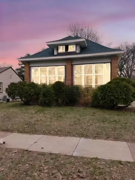 2714 Wyoming Avenue, Wyoming, MI 49519-2330