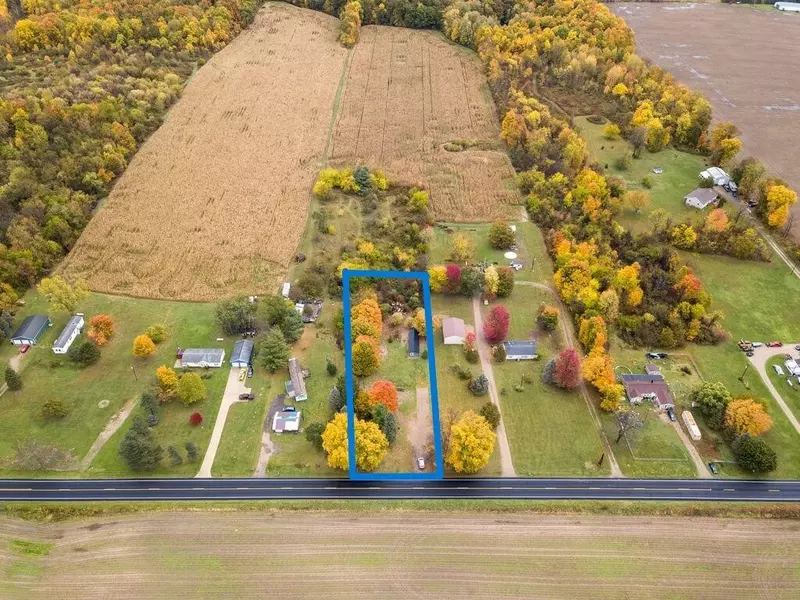 66301 County Road 681, Hartford, MI 49057-8646