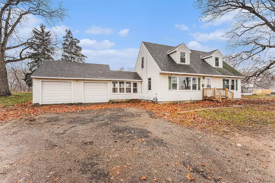 1332 Leonard Street, Grand Rapids, MI 49505-5513