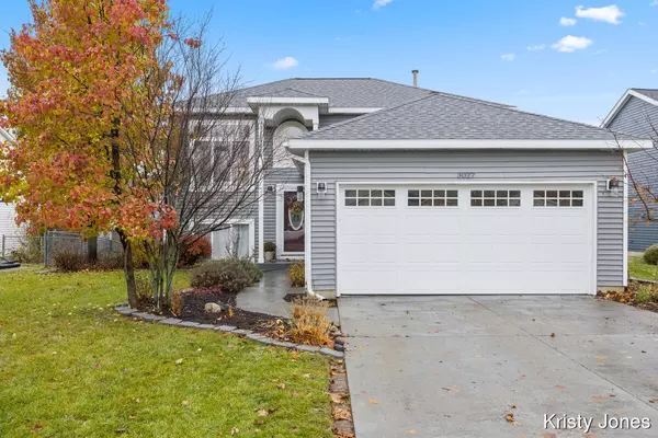 3027 Burritt Street, Grand Rapids, MI 49504-4698