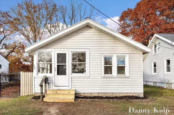 1535 Mason Street, Grand Rapids, MI 49503-1331