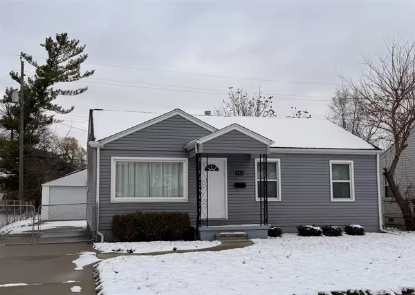 541 E Bennett Avenue, Ferndale, MI 48220-3523