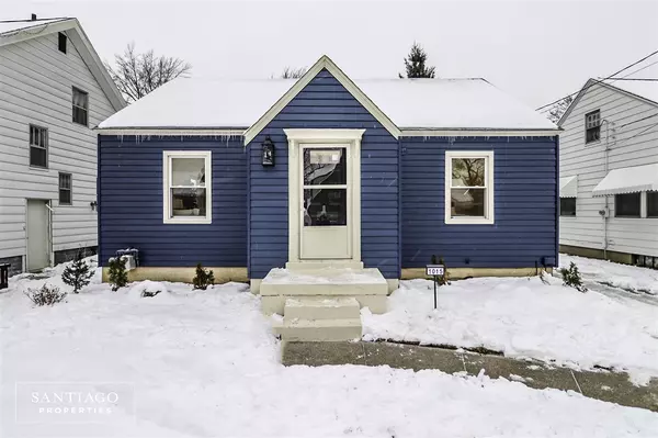 1015 Burton Street, Grand Rapids, MI 49507-3323