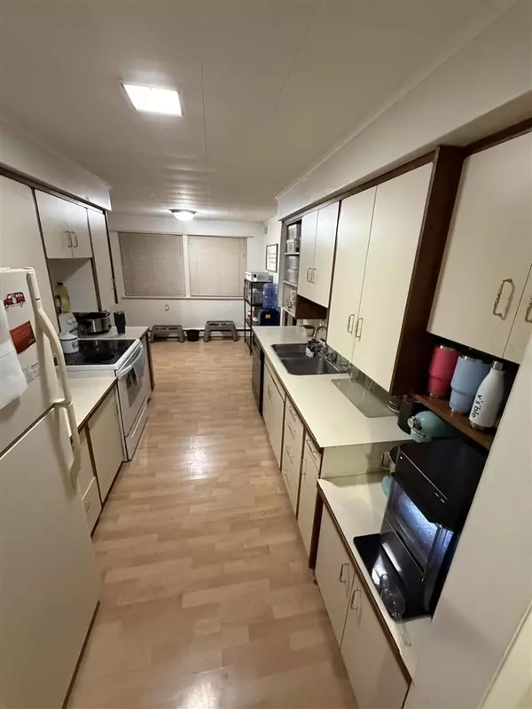 Mount Pleasant, MI 48858-3613,910 Elizabeth Court