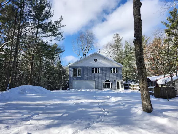 6395 S Lakeshore Drive, Pentwater, MI 49449-9658