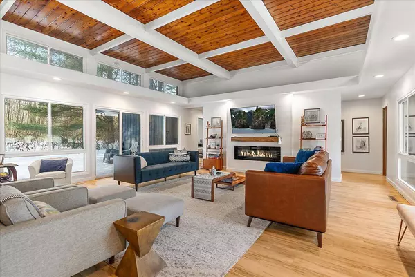 South Haven, MI 49090-8405,18830 77th Street