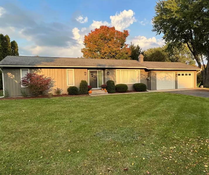 4326 Ridgemoor Drive, Traverse City, MI 49684