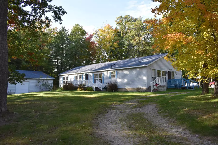 3452 Horseshoe Lake Road, West Branch, MI 48661