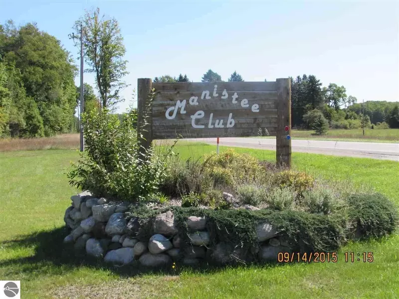 391 Kleehammer Club Drive, Kalkaska, MI 49646