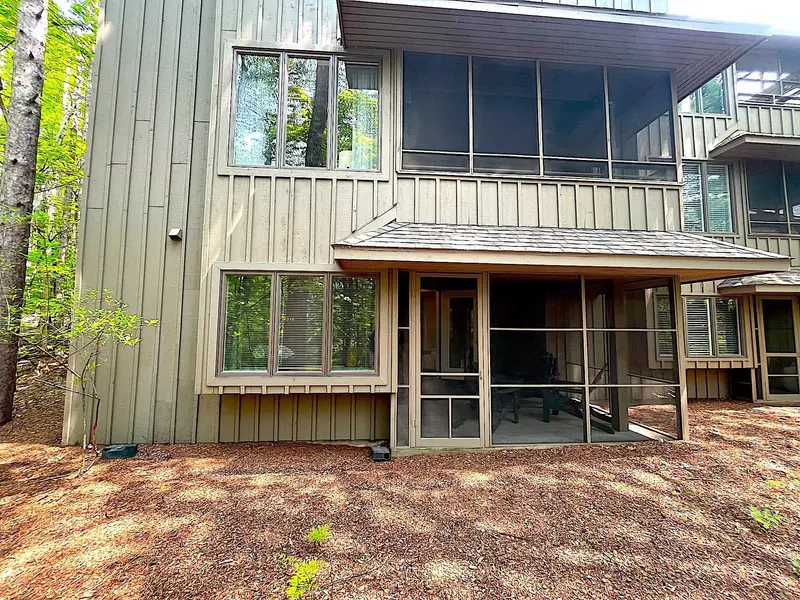 47 Hawks Nest, Glen Arbor, MI 49636