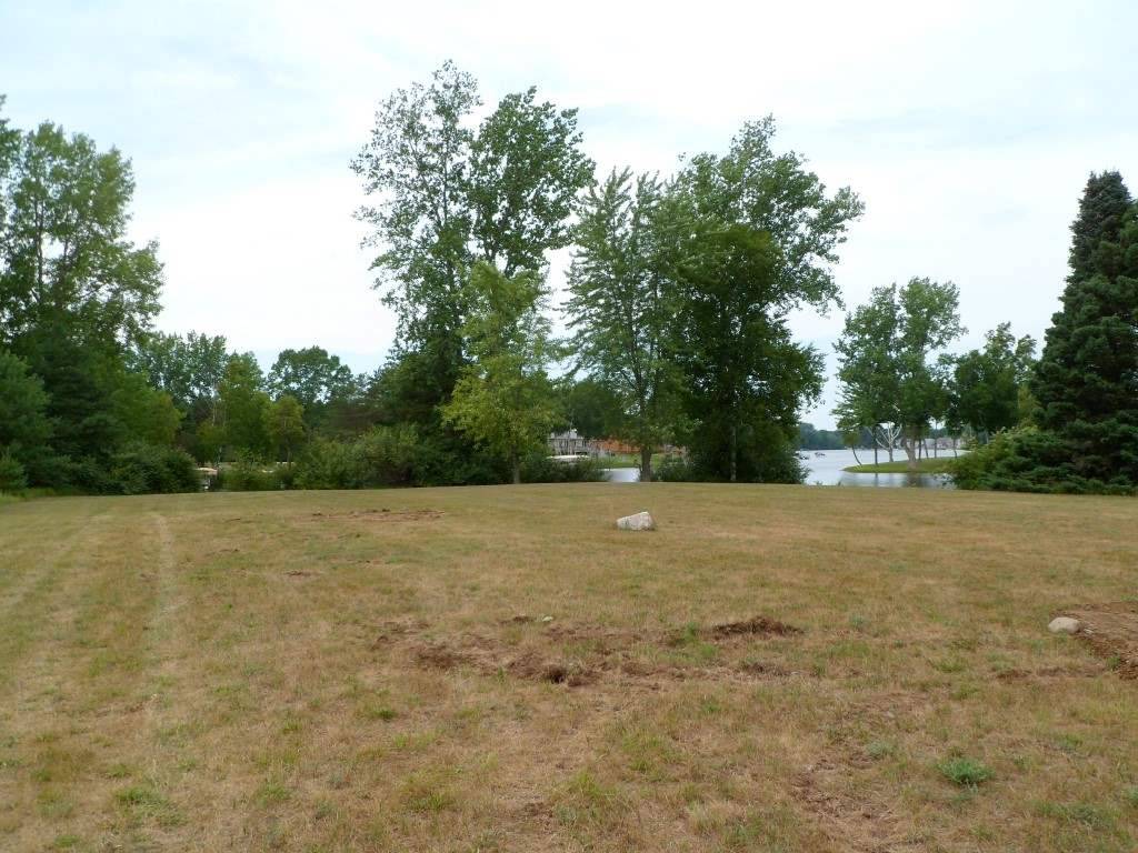 2010 Channel Drive West, Lake Isabella, MI 48893