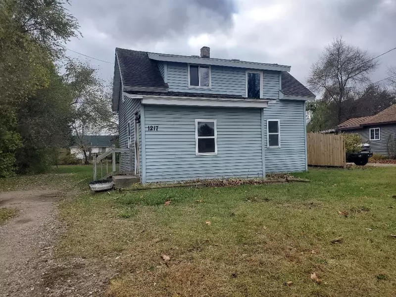 1217 Belnap Street, Mount Pleasant, MI 48858