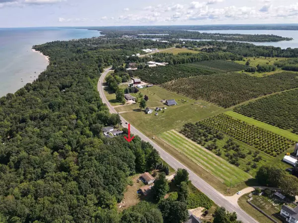 Williamsburg, MI 49690,0000 US-31